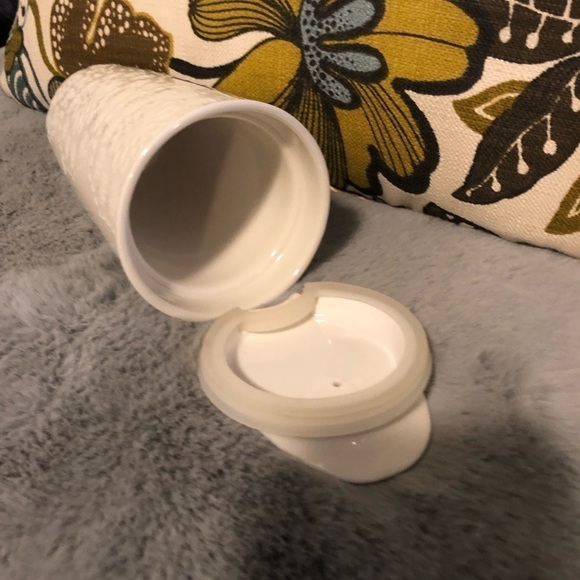 starbucks White Floral Bridal Lace Embossed Double Wall Ceramic Tumbler 10 oz - Picture 5 of 10